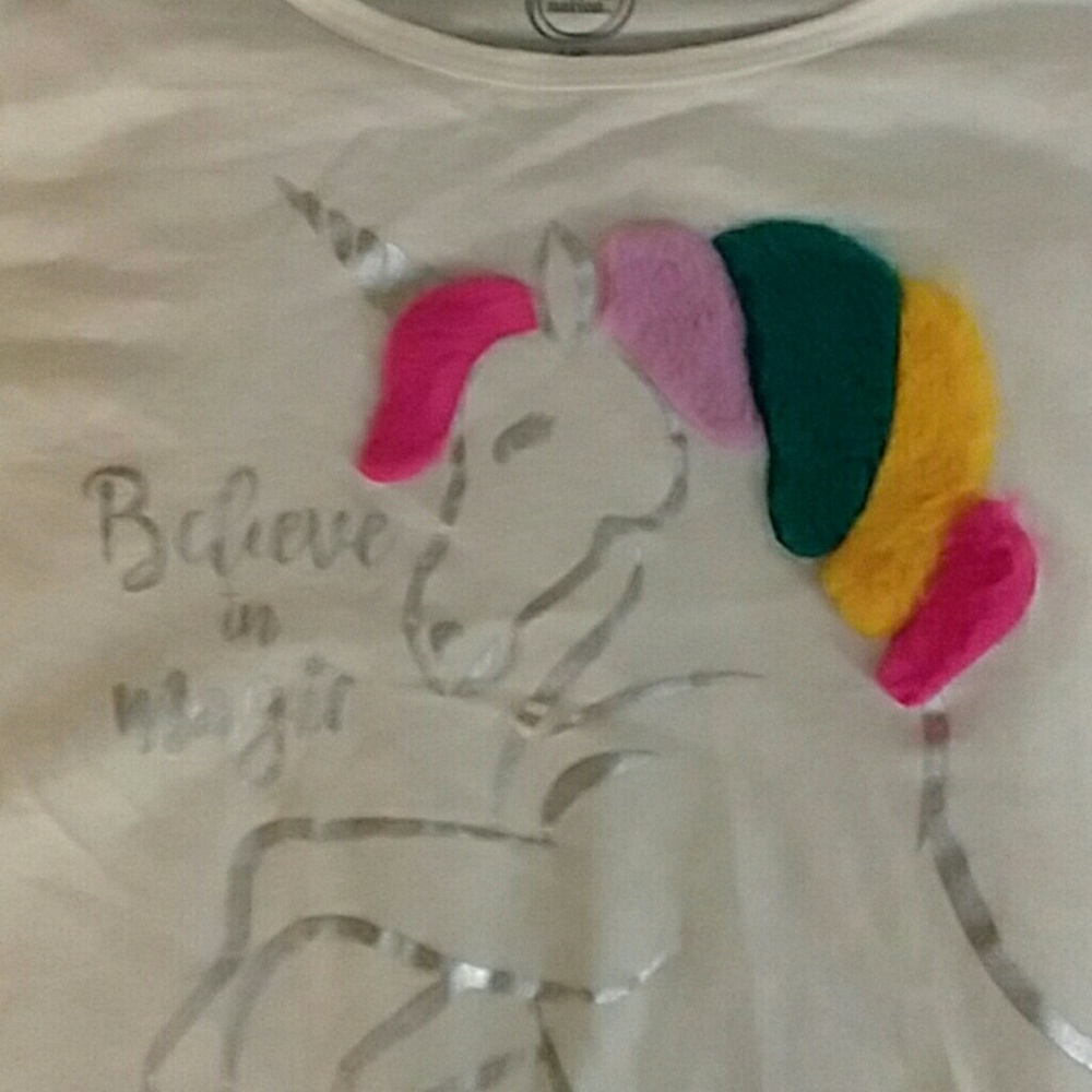 Girls size large (10-12) unicorn shirt